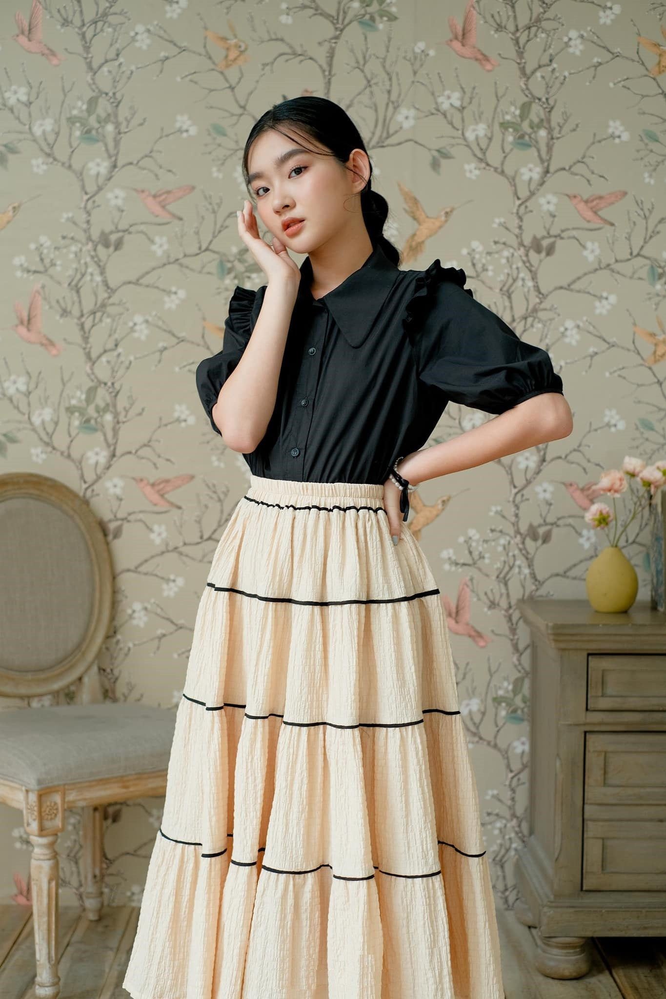 Ivory Linen Midi Skirt for Women, Casual High Waist Tiered Skirt, Black Trim A-Line Skirt, Vintage Summer Skirt